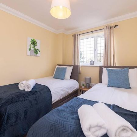 Ratby House - Spacious 3 Bed With Garden & Parking Earley Екстер'єр фото
