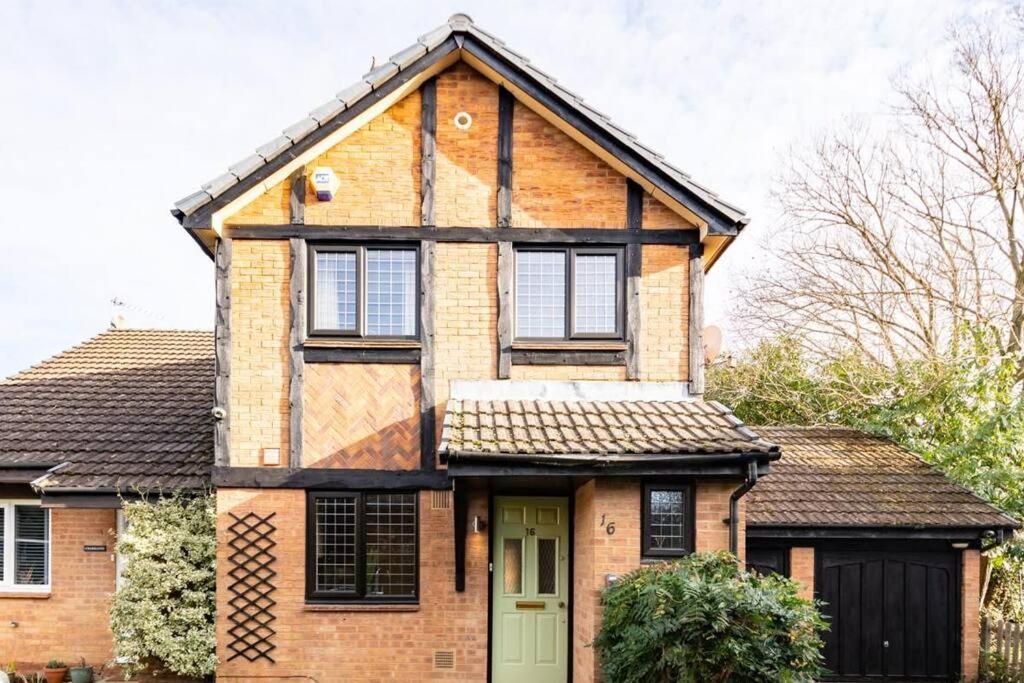 Ratby House - Spacious 3 Bed With Garden & Parking Earley Екстер'єр фото