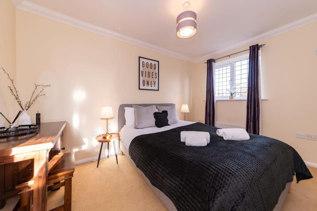 Ratby House - Spacious 3 Bed With Garden & Parking Earley Екстер'єр фото